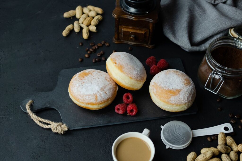 Best cream-filled donuts